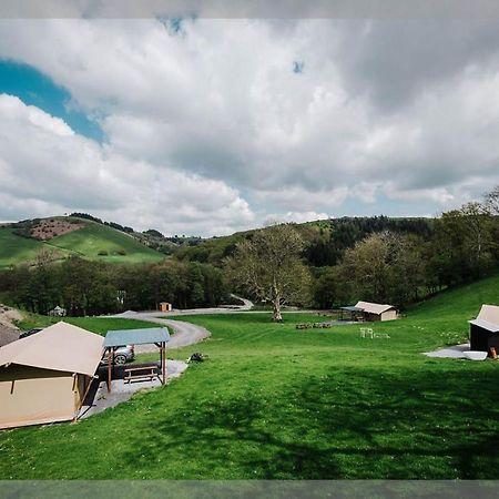 מלון לאנידלויס Ty Llewelyn Glamping & Camping מראה חיצוני תמונה