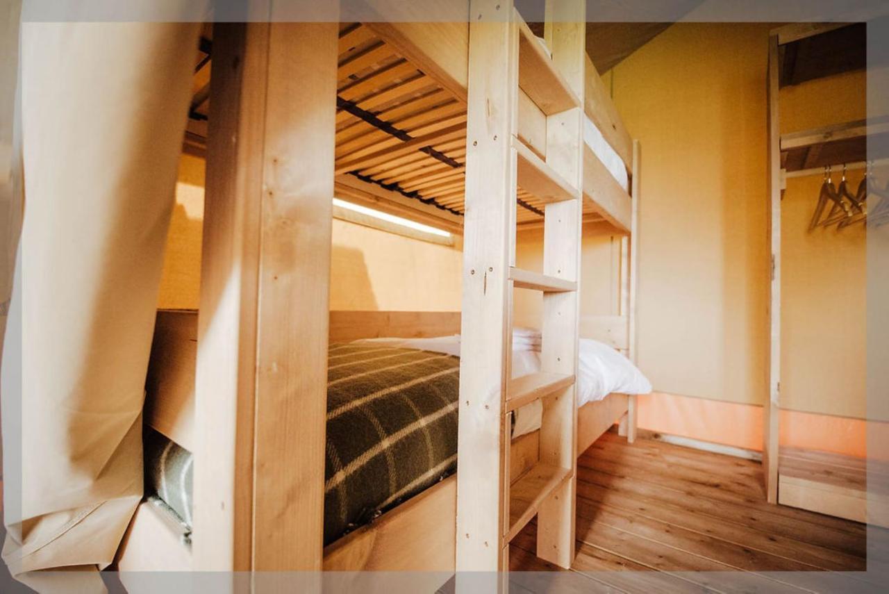 מלון לאנידלויס Ty Llewelyn Glamping & Camping מראה חיצוני תמונה